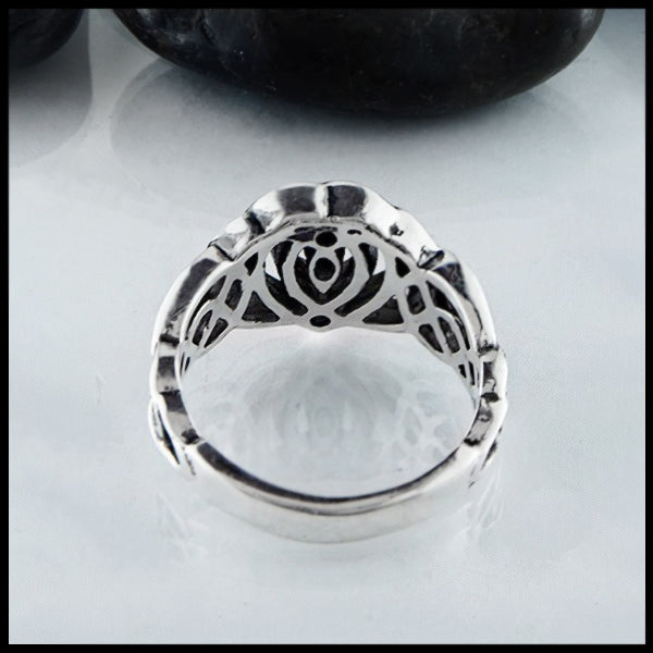 back view of Celtic Kathleens Heart Ring