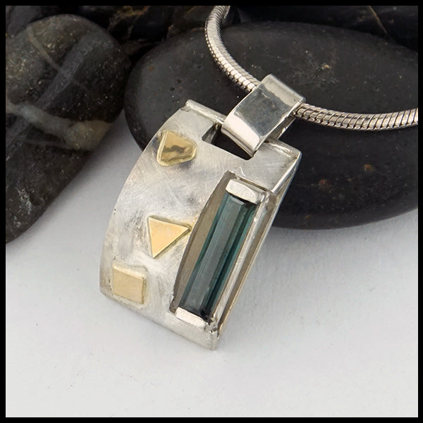 Green Tourmaline Pendant in silver and gold
