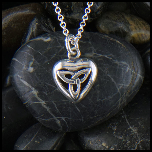 Simple Heart Pendant with Trinity Knot in silver
