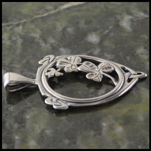 Irish shamrock pendant in Sterling Silver
