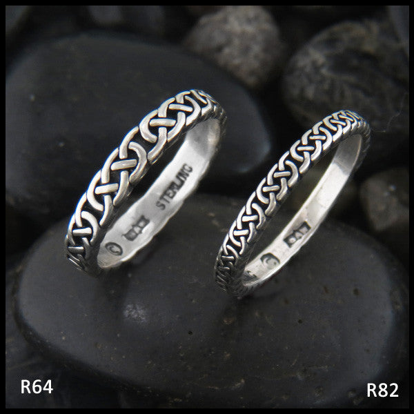 Narrow Love Knot Ring in Sterling Silver