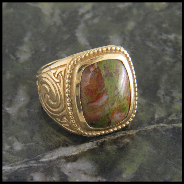 Large Men's Celtic Ring with Bloodstone in 14K Gold
