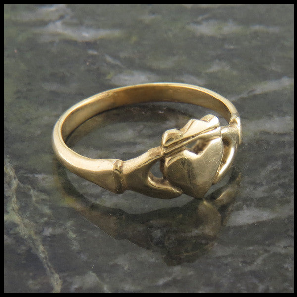 Simple Celtic Claddagh Ring in 14K Gold
