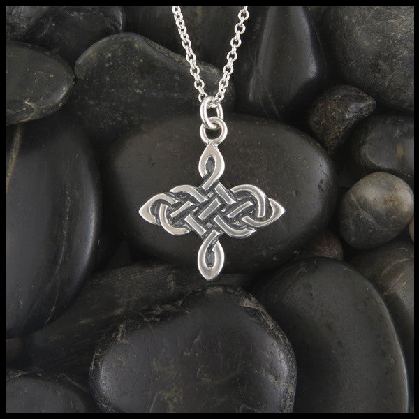 Unique Celtic Knot pendant in Sterling Silver
