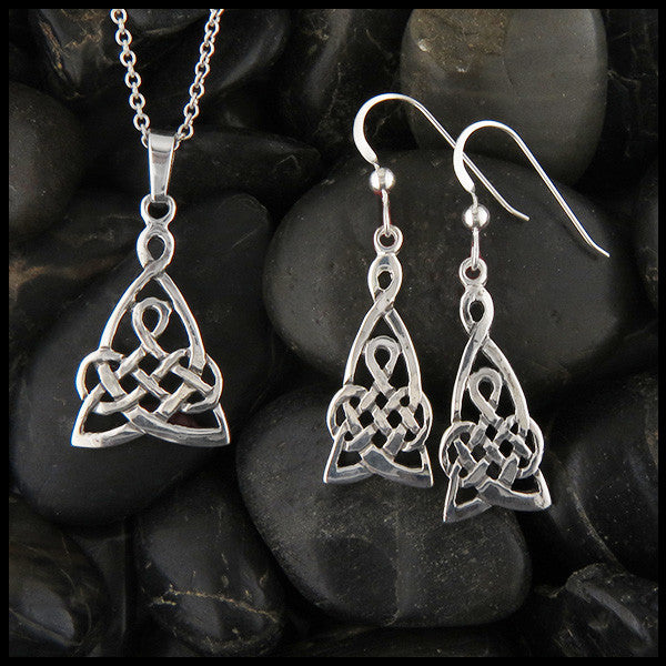 Mother's Knot Pendant and Earring Set